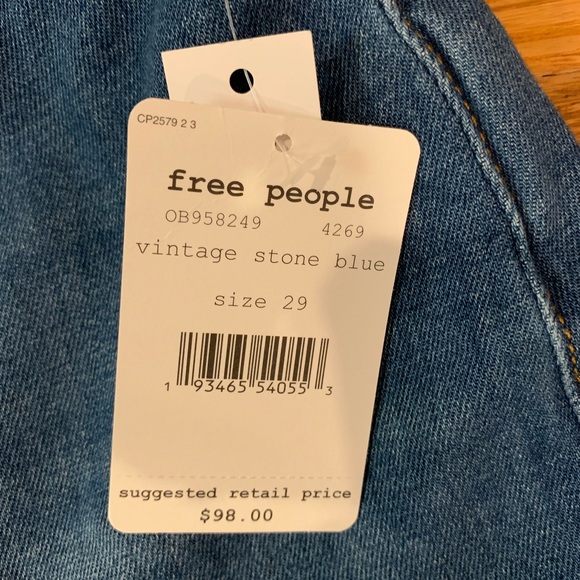 Mindy Rigid Flare Jeans - Picture 6 of 8